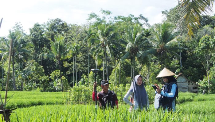 Land documentation for 2000 landholders in 5 weeks with Emlid Reach RS
