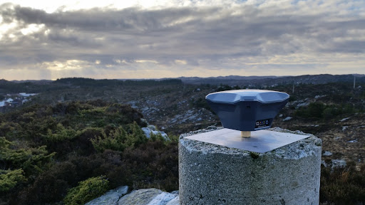 Reach RS+ set over a trig point in Norway