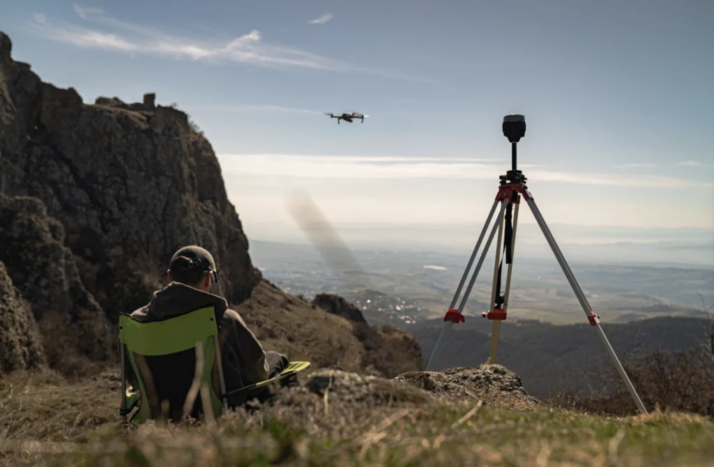 Reach RS3 GNSS base
