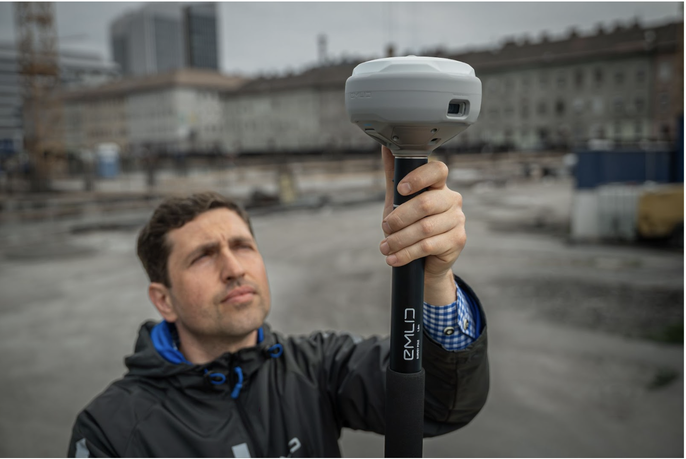 GNSS receiver with camera vision