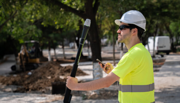 How ASCE 38 quality levels work with RTK GNSS for utility mapping